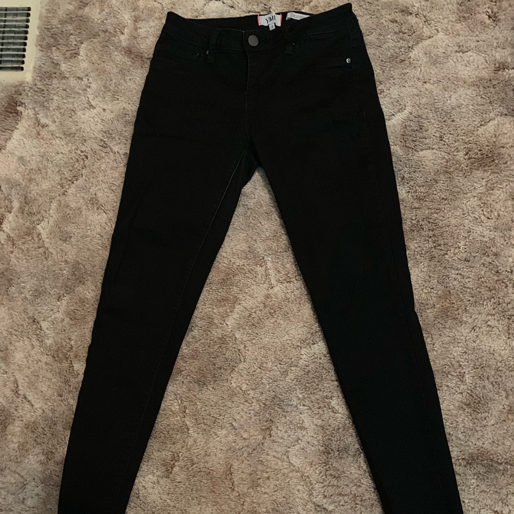 Black ankle length skinny jeans